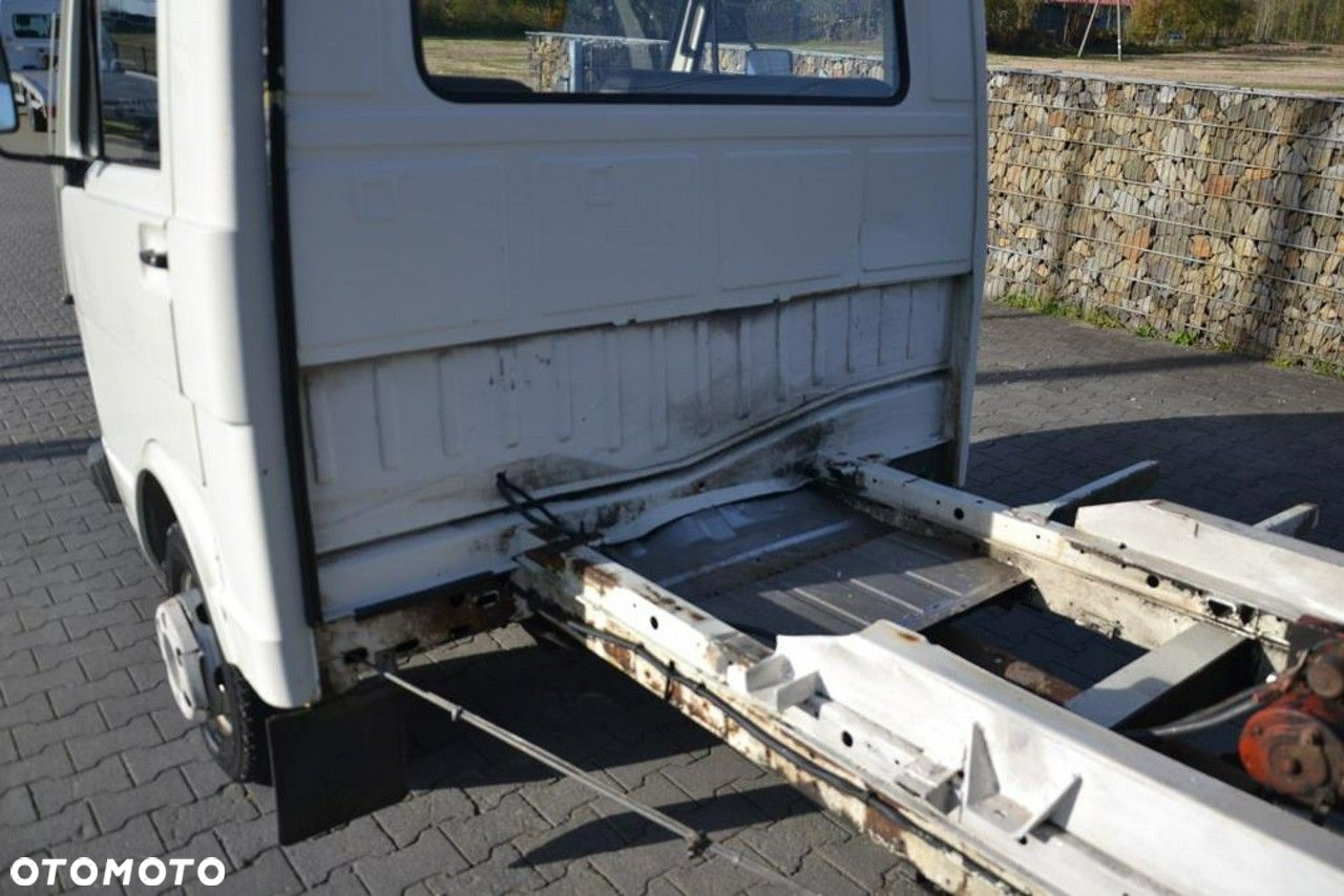 Volkswagen LT - 22