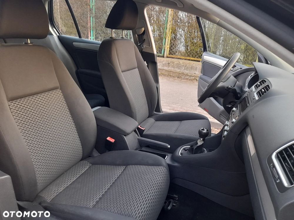 Volkswagen Golf - 13