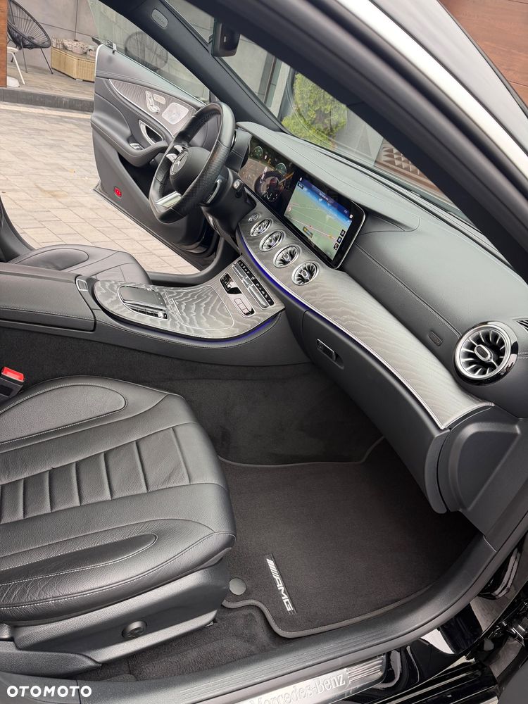 Mercedes-Benz CLS 400 d 4-Matic AMG - 19