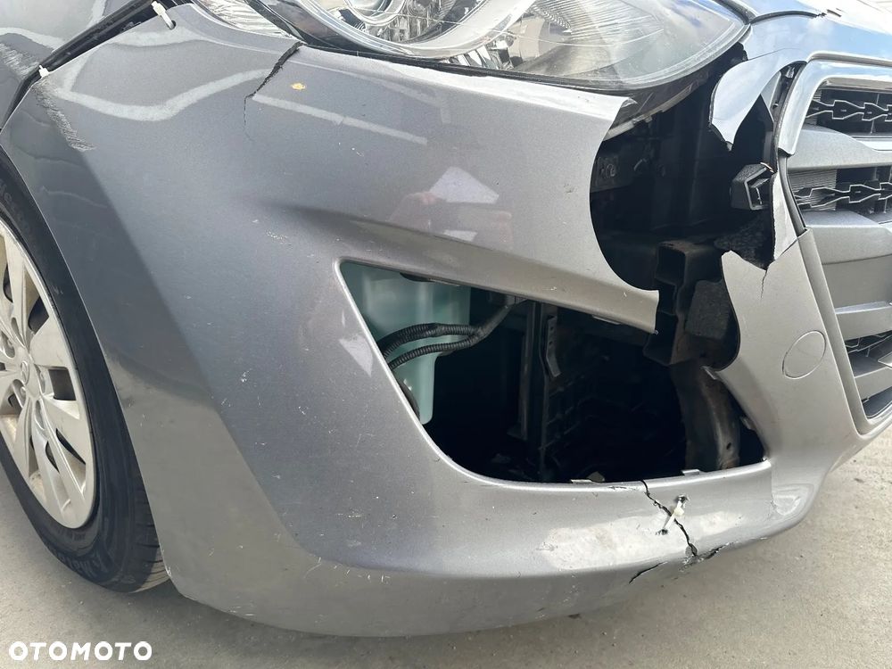 Hyundai i30 1.4 Classic + - 23