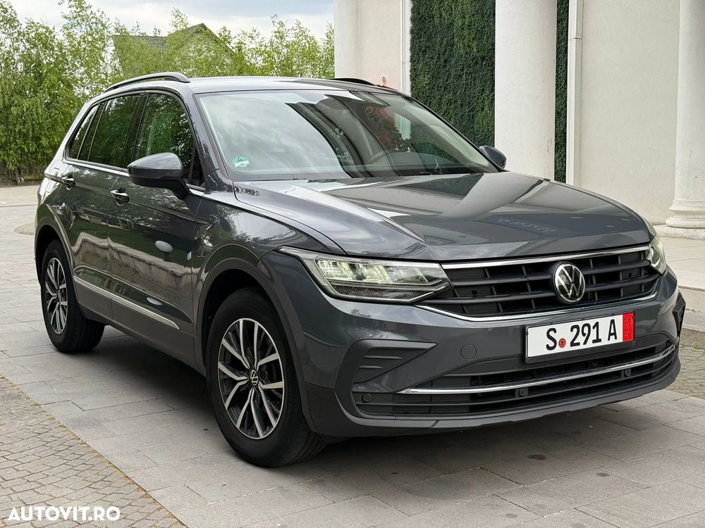 Volkswagen Tiguan - 2