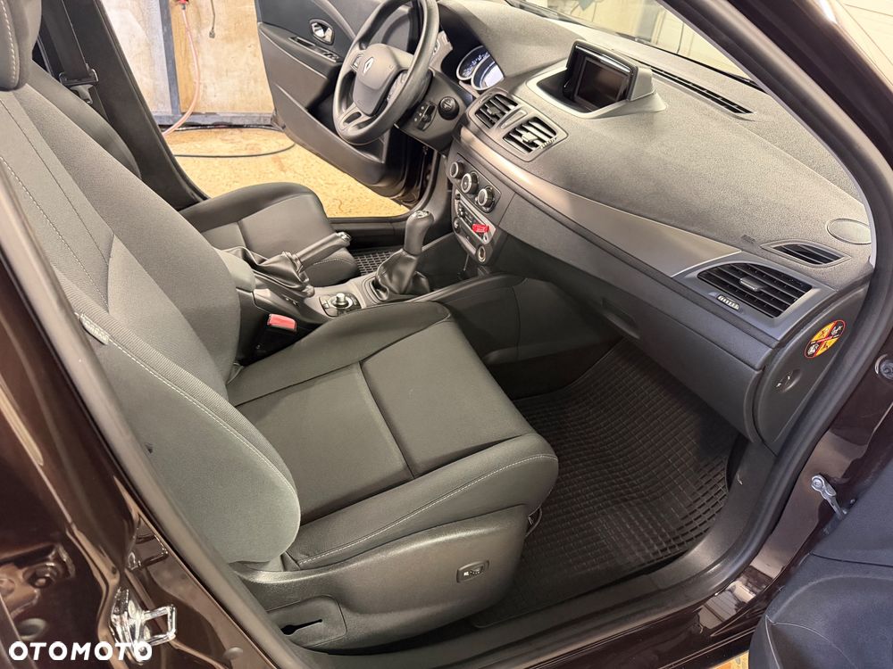 Renault Megane 1.6 16V Color Edition - 8