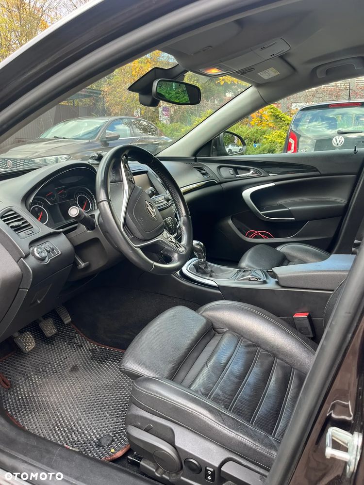 Opel Insignia - 12