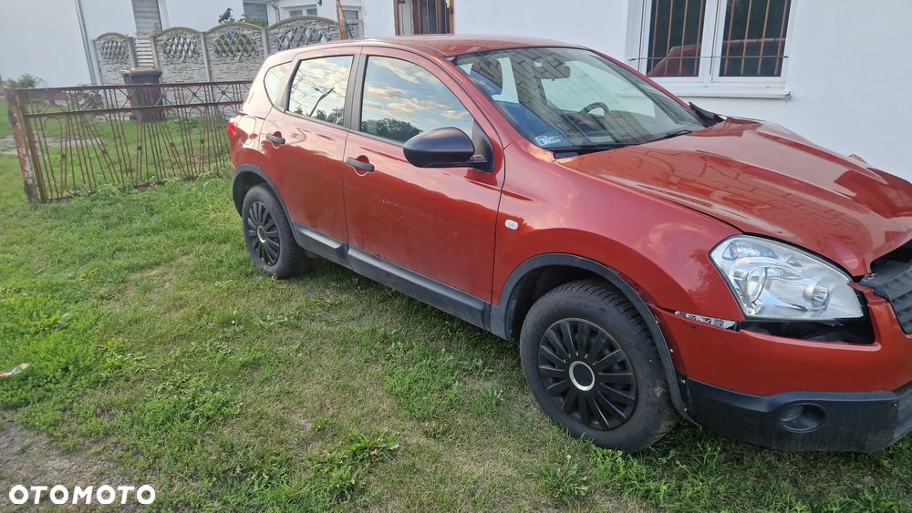Nissan Qashqai - 1
