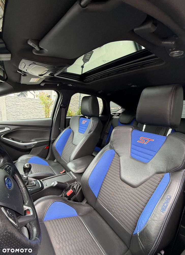 Ford Focus - 8