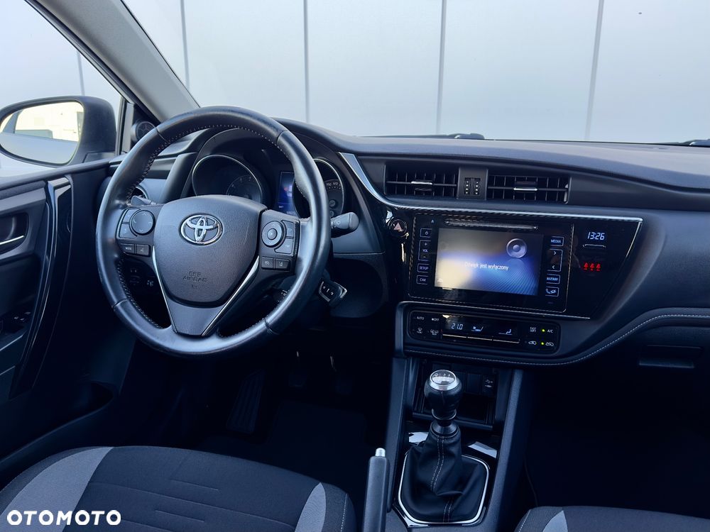 Toyota Auris 1.6 Premium - 15