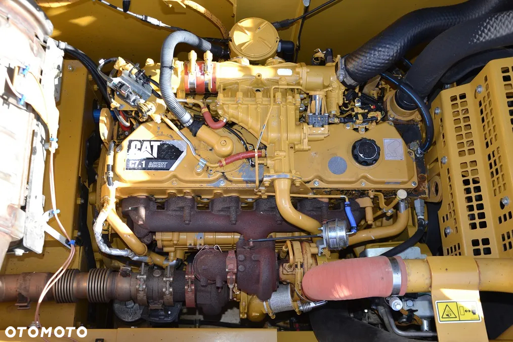 Caterpillar CAT 330 F - 24