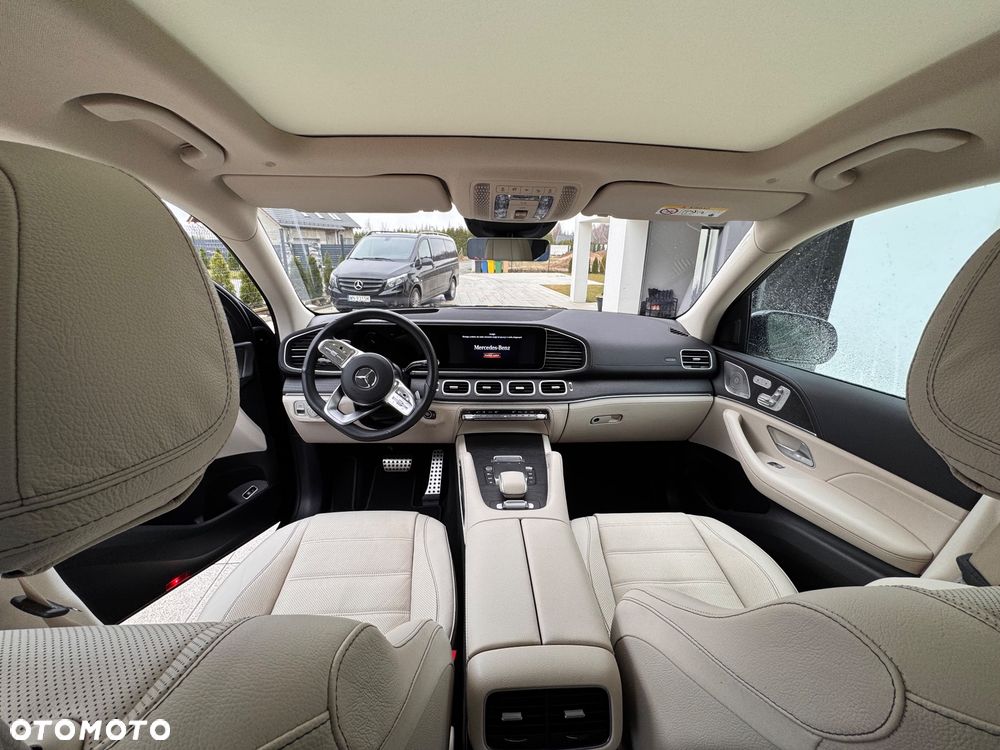 Mercedes-Benz GLS - 9
