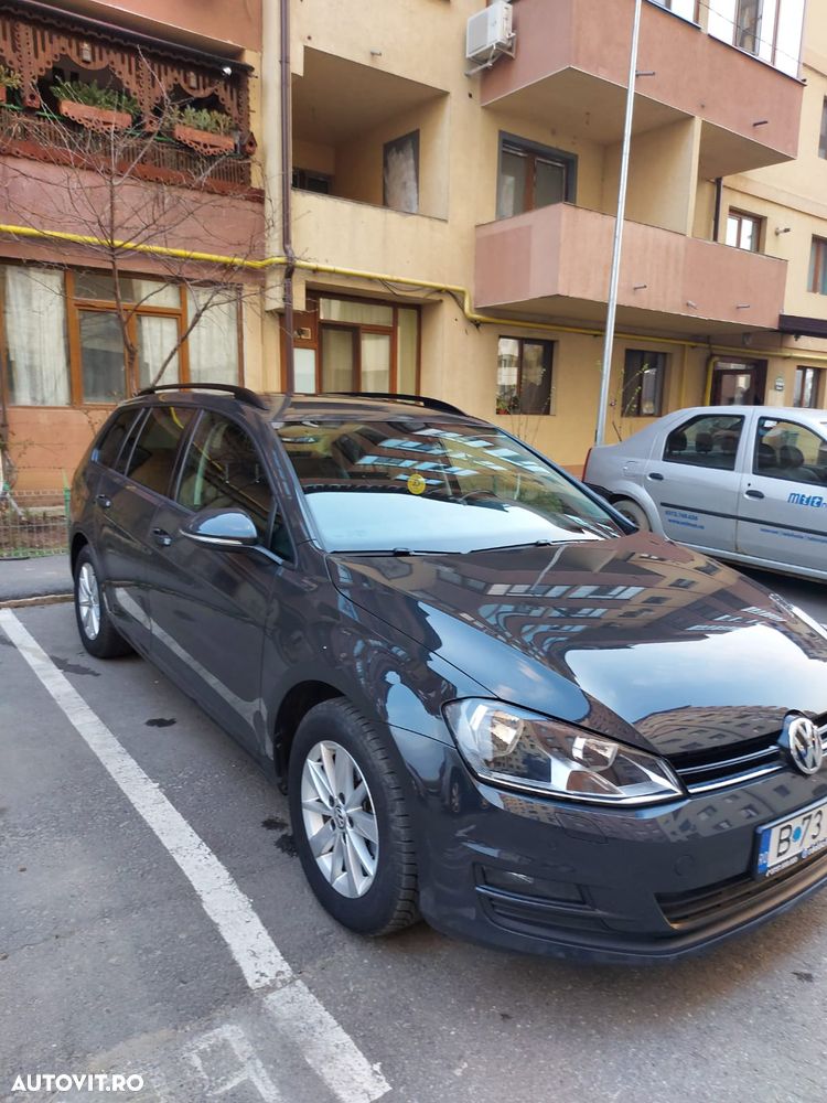 Volkswagen Golf 1.6 TDI DSG Highline - 1