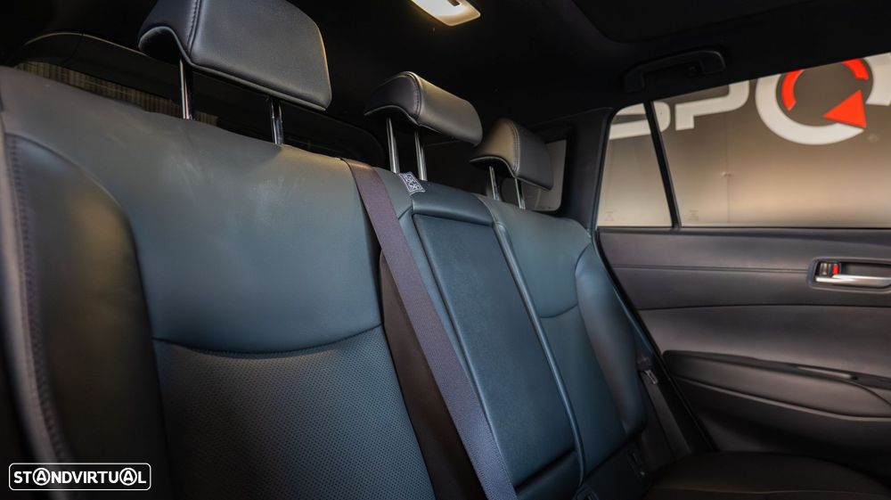 Toyota Corolla Cross 2.0 Hybrid Luxury - 22