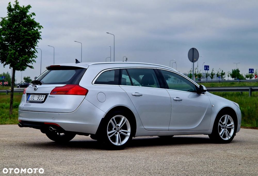 Opel Insignia 2.0 Turbo - 13