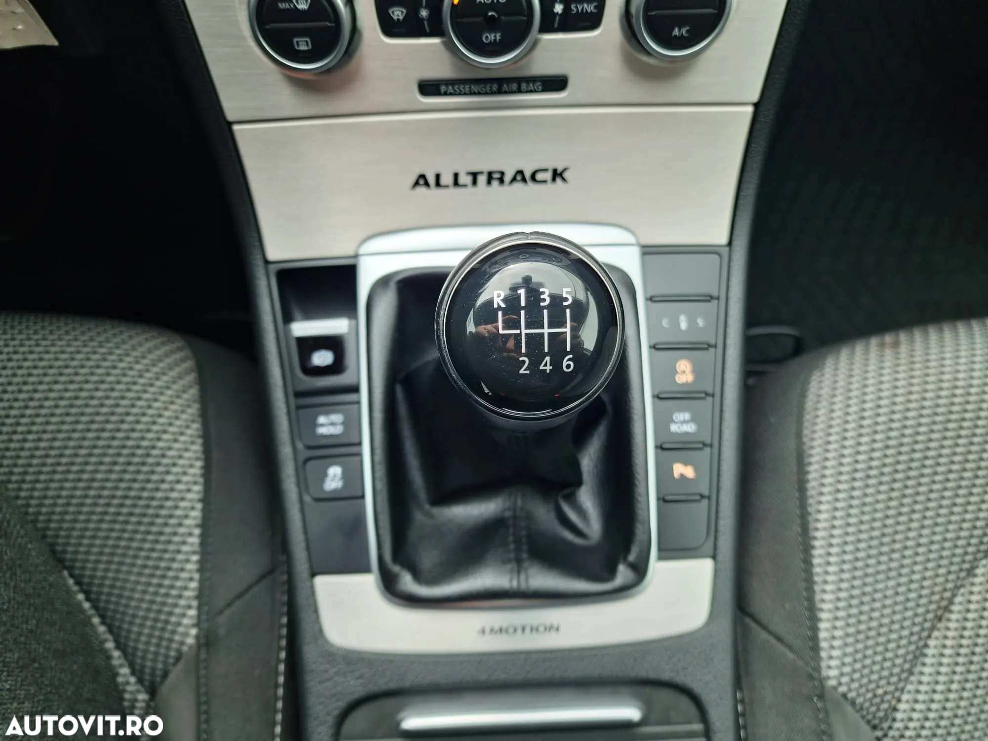 Volkswagen Passat Alltrack 2.0 TDI 4Motion BMT - 12