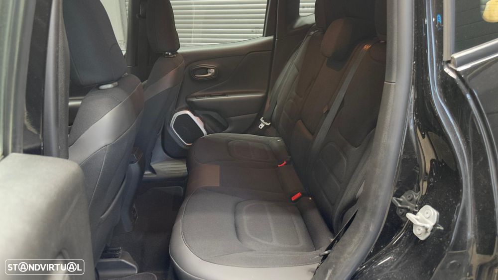 Jeep Renegade 1.6 MJD Limited S DCT - 33