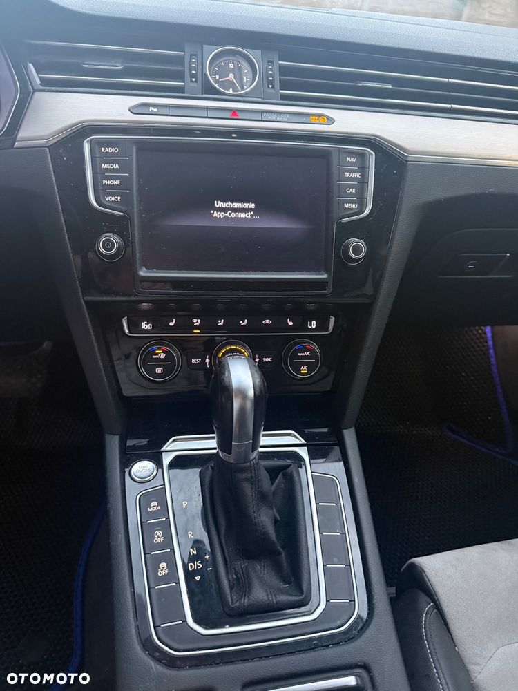 Volkswagen Passat 2.0 TDI BMT Highline DSG - 17