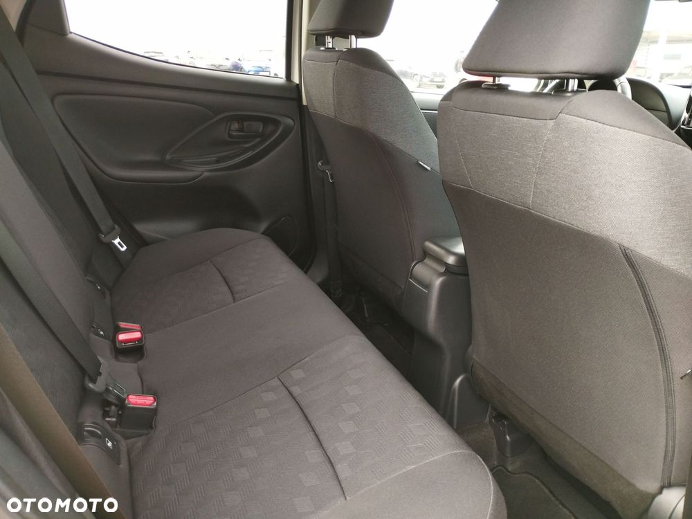 Toyota Yaris Hybrid 1.5 Style - 12