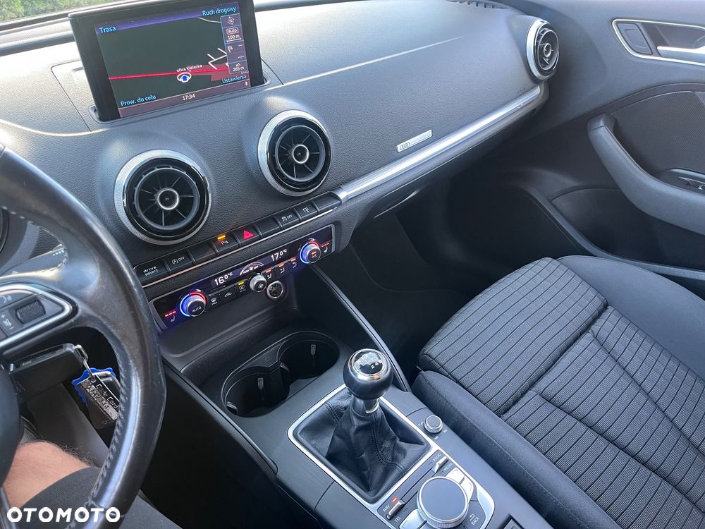 Audi A3 Sportback 2.0 TDI (clean diesel) Attraction - 10
