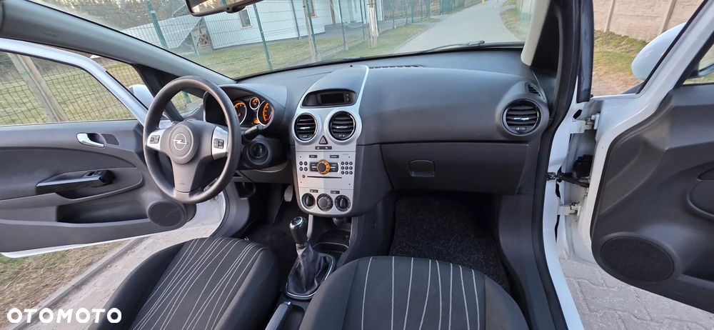 Opel Corsa - 23