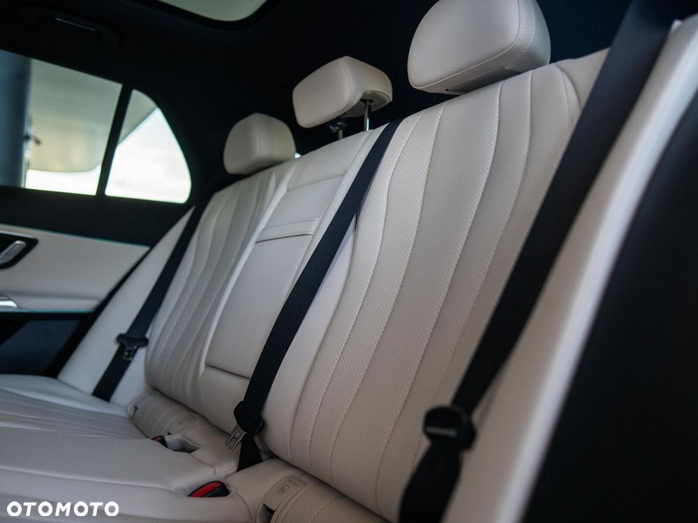 Mercedes-Benz Klasa E - 15