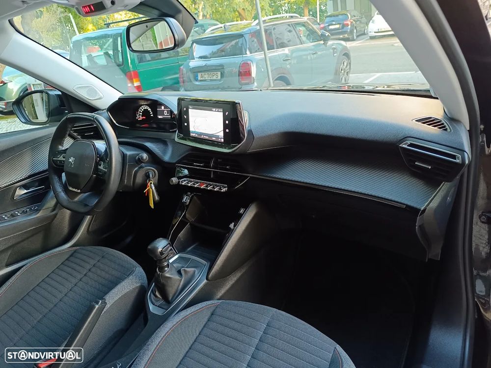 Peugeot 2008 1.2 PureTech Active - 19