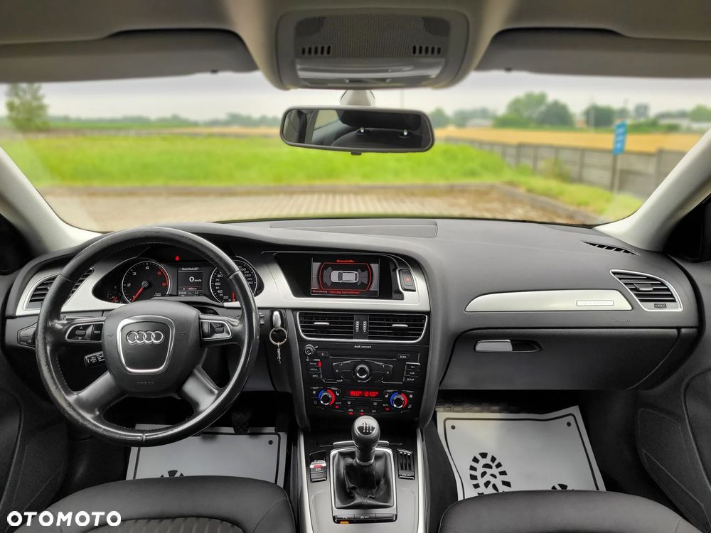 Audi A4 Avant 2.0 TDI Quattro - 26