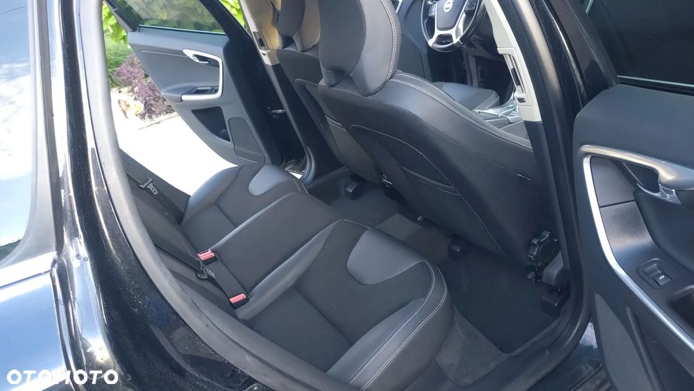 Volvo XC 60 D3 Momentum - 20