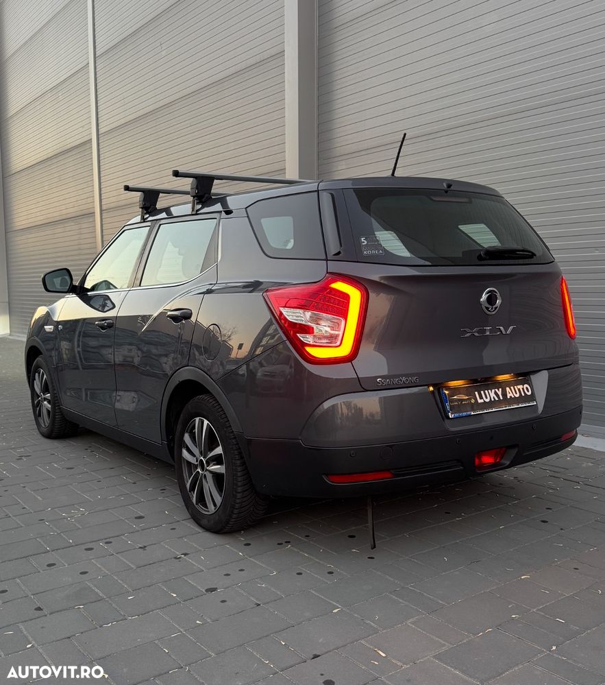 SsangYong XLV - 3