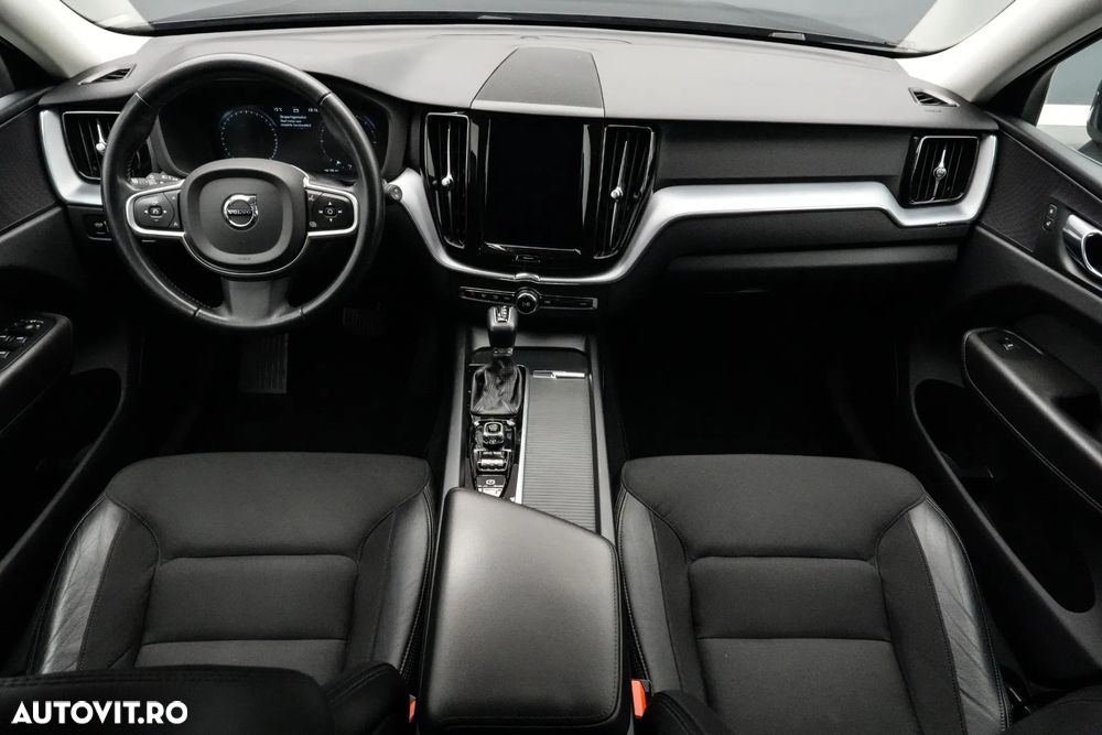Volvo XC 60 D4 Momentum Pro - 7