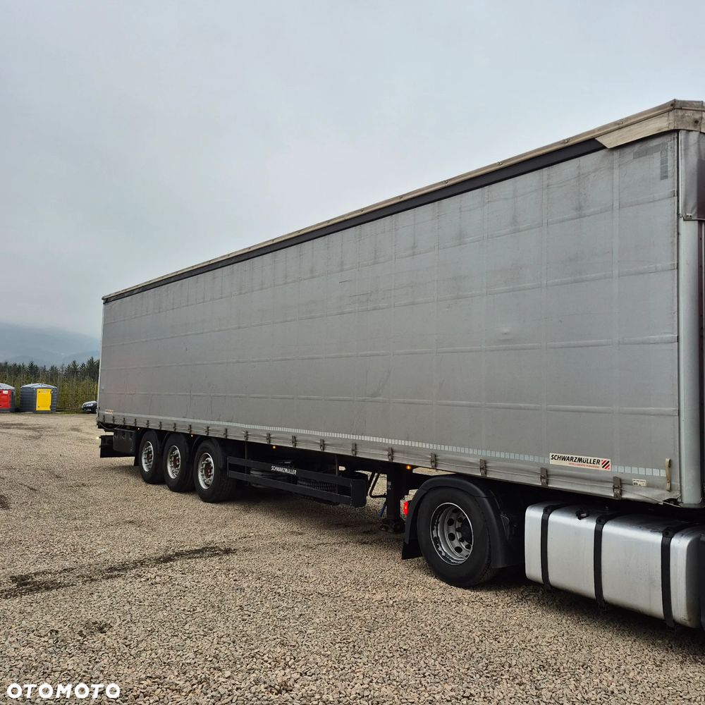 Schwarzmuller S1 - 6