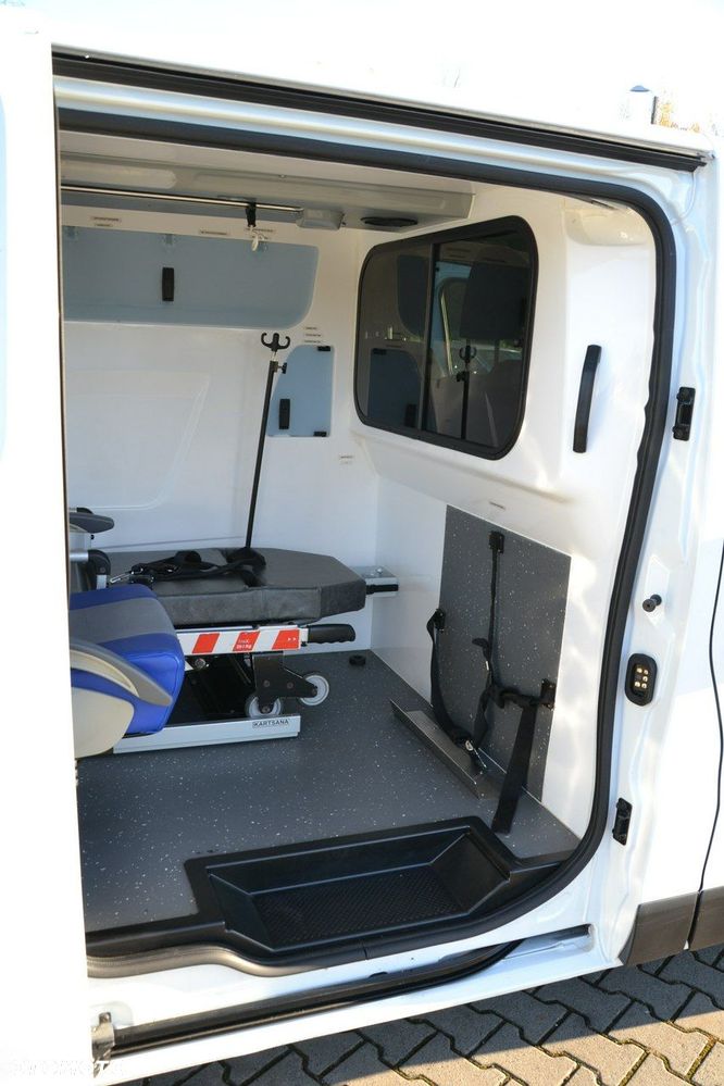 Renault Trafic - 19