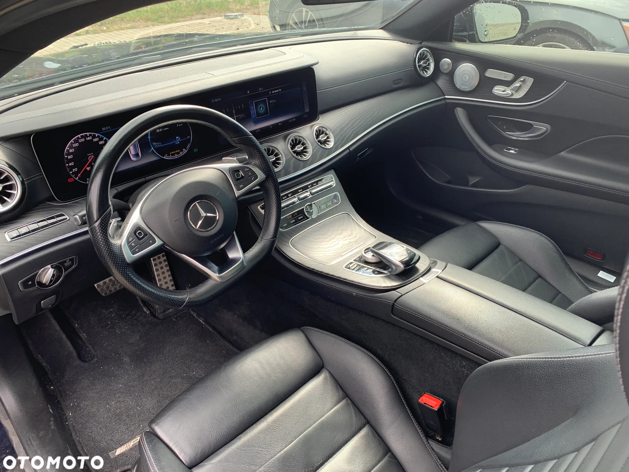 Mercedes-Benz Klasa E 400 4Matic Coupe 9G-TRONIC AMG Line - 17