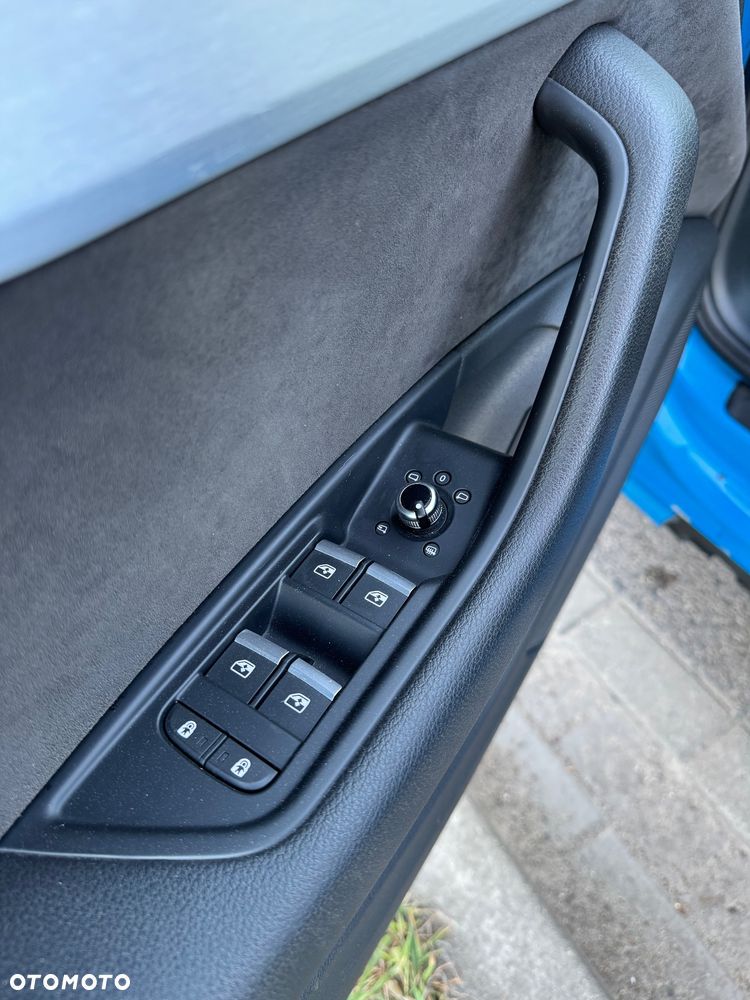 Audi A4 Avant 2.0 TDI S tronic quattro sport - 28