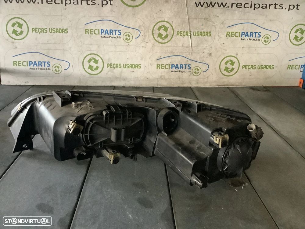 Ótica direita Mazda 6 2006 - 2