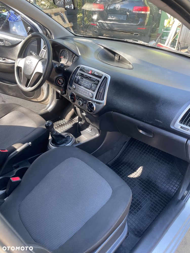 Hyundai i20 1.25 Classic + - 9