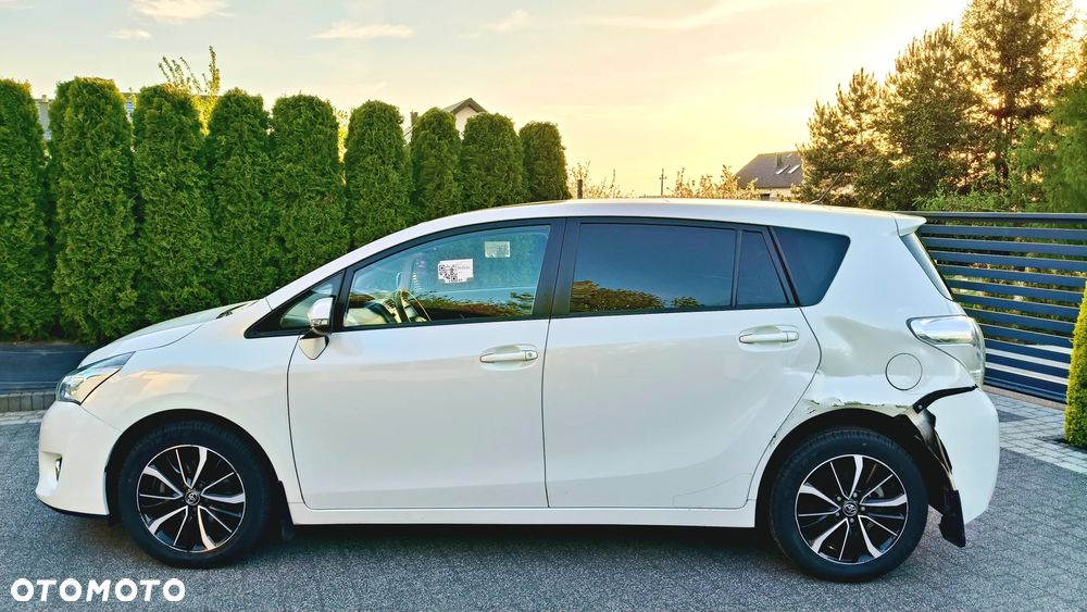 Toyota Verso 1.8 Multidrive Edition - 18