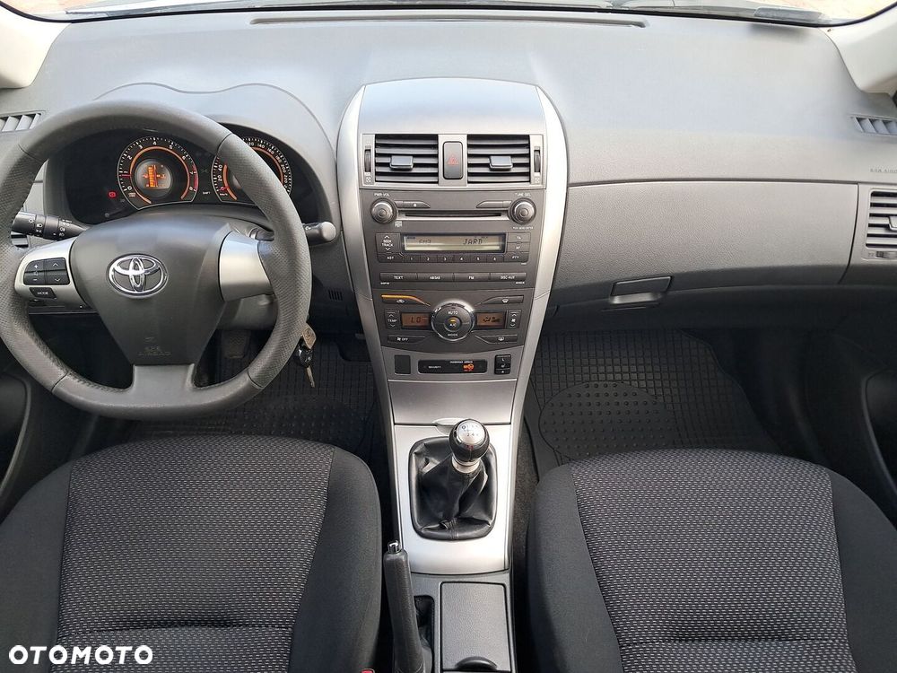 Toyota Corolla 1.6 Premium - 3