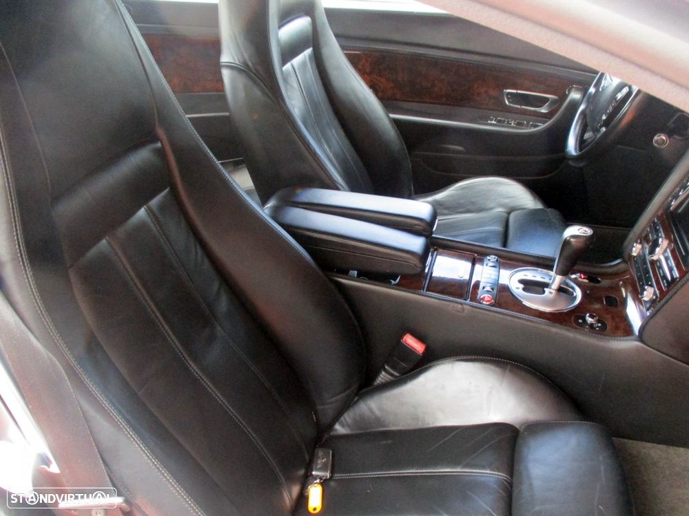 Bentley Continental GT - 15