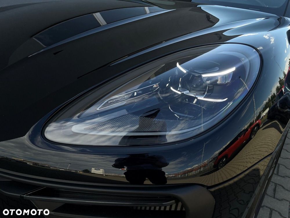 Porsche Macan - 25