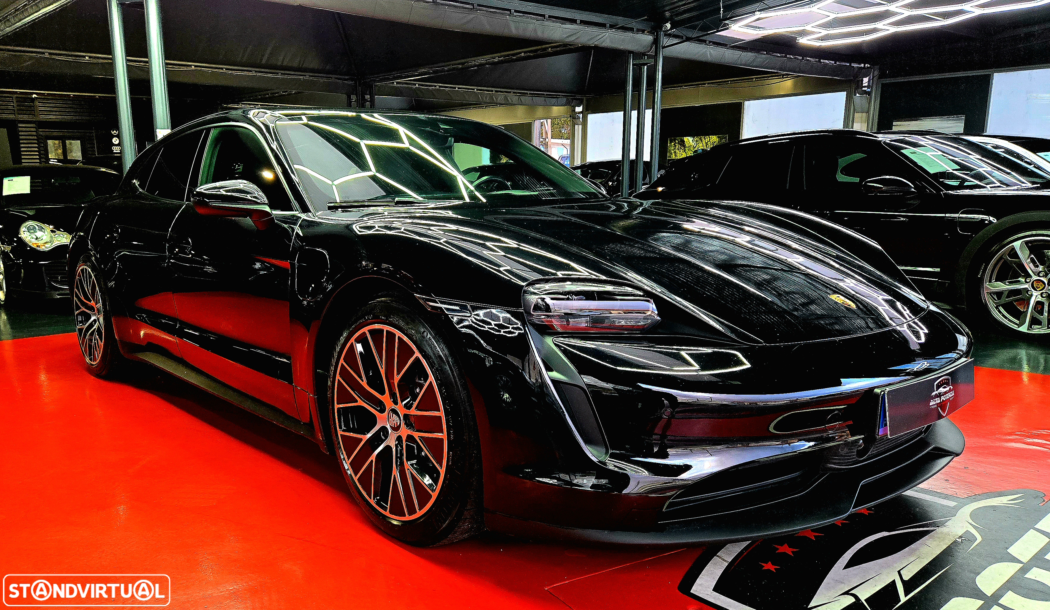 Porsche Taycan Sport Turismo Standard - 3