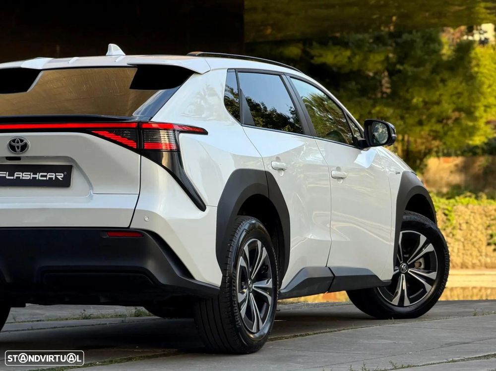 Toyota bZ4X 71,4 kWh Lounge - 36