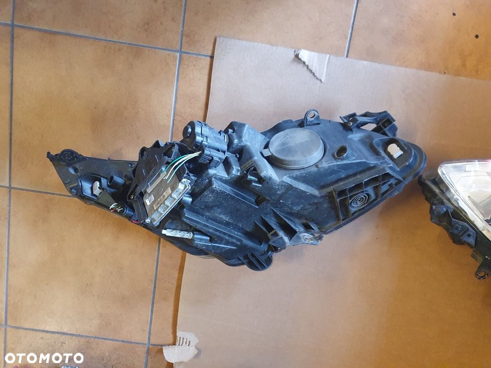 REFLEKTOR L/P CITROEN C4 XENON EUROPA - 10