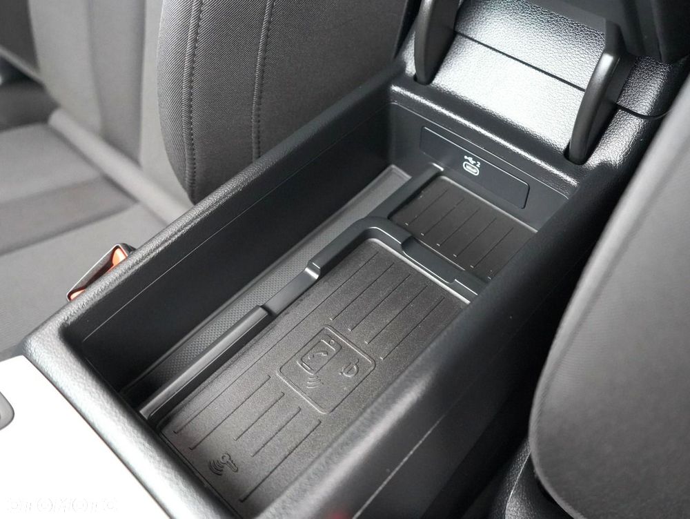 Audi A4 Limousine - 17
