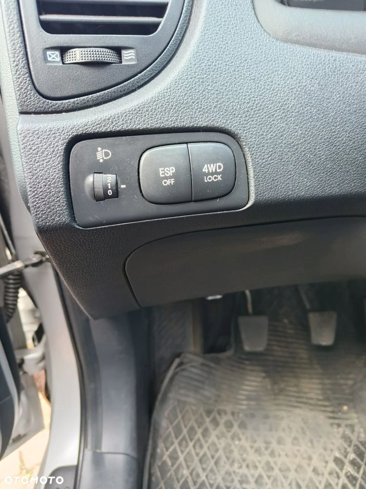 Kia Sportage 2.0 Tour - 24