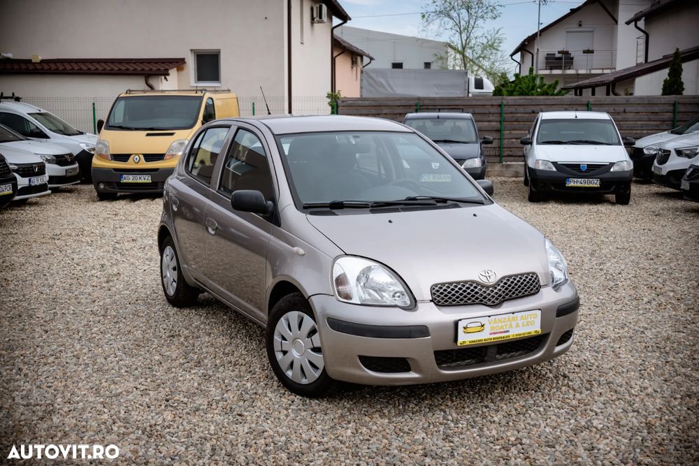 Toyota Yaris 1.3 Sol - 4