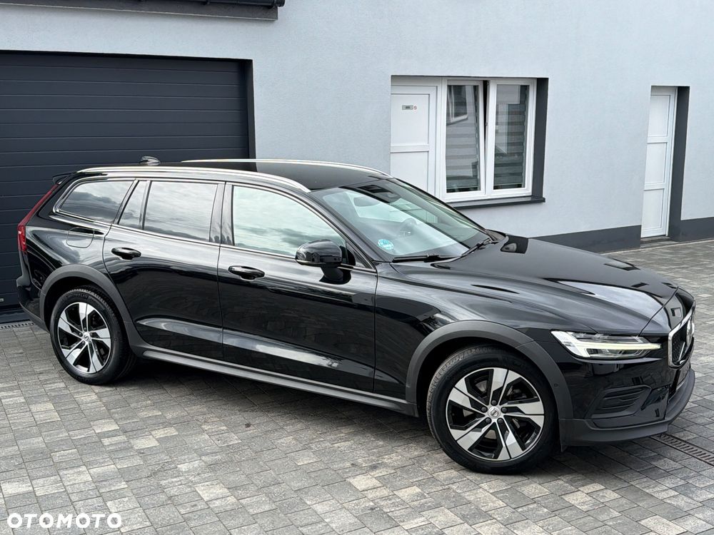 Volvo V60 Cross Country B4 D AWD Geartronic Pro - 17