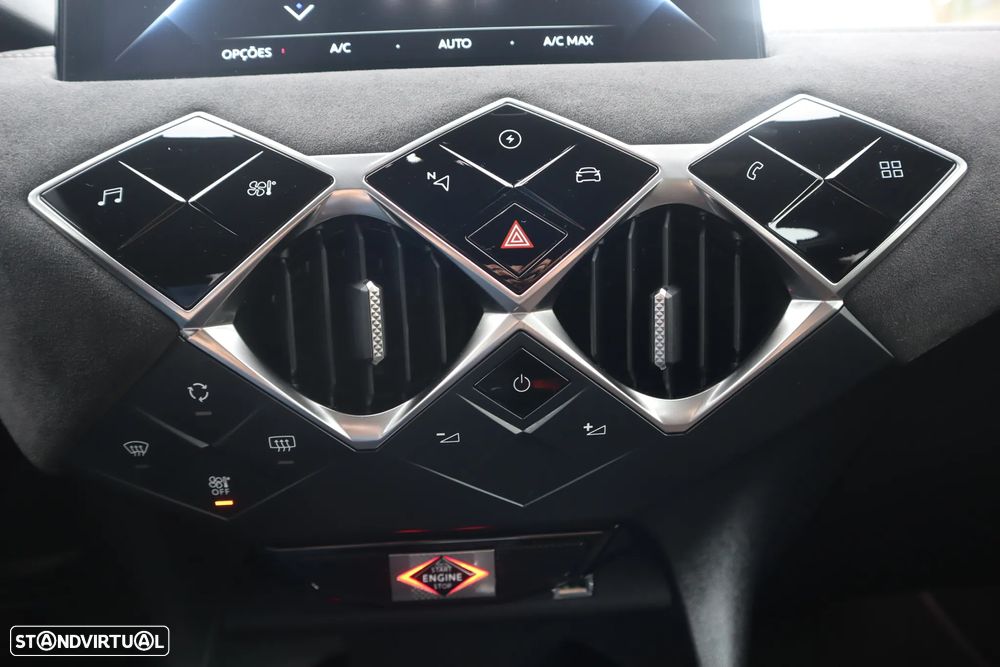 DS DS3 Crossback E-TENSE PERFORMANCE LINE - 32