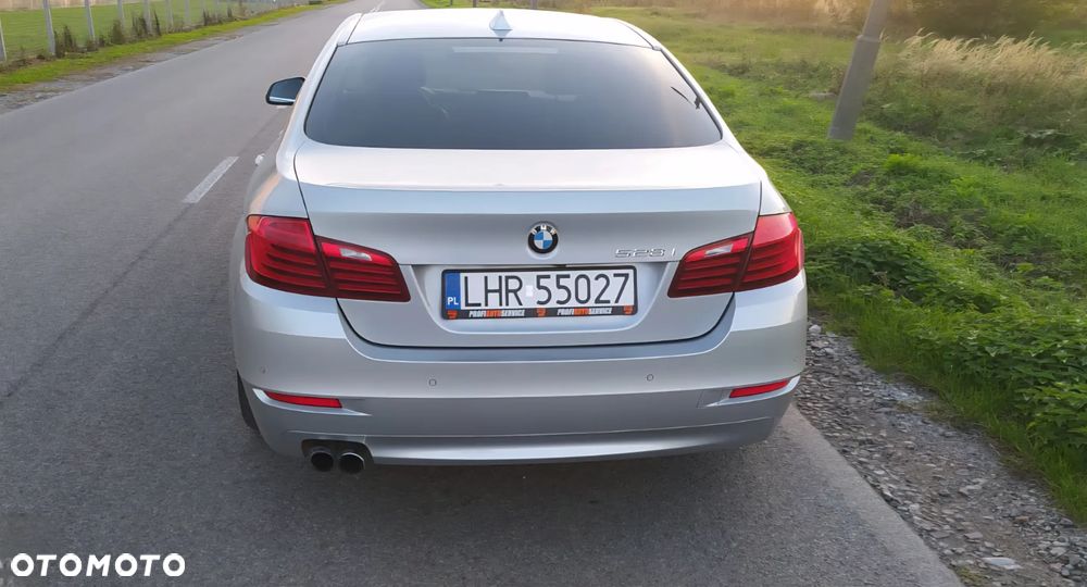 BMW Seria 5 528i Luxury Line - 5