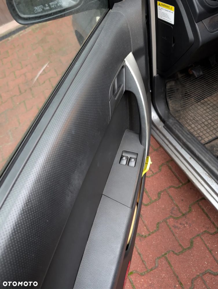 Chevrolet Aveo 1.2 16V Base (air4) - 9