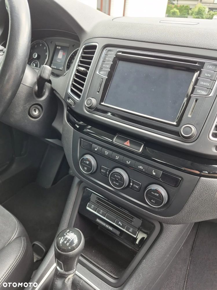 Volkswagen Sharan 1.4 TSI BMT Comfortline - 16