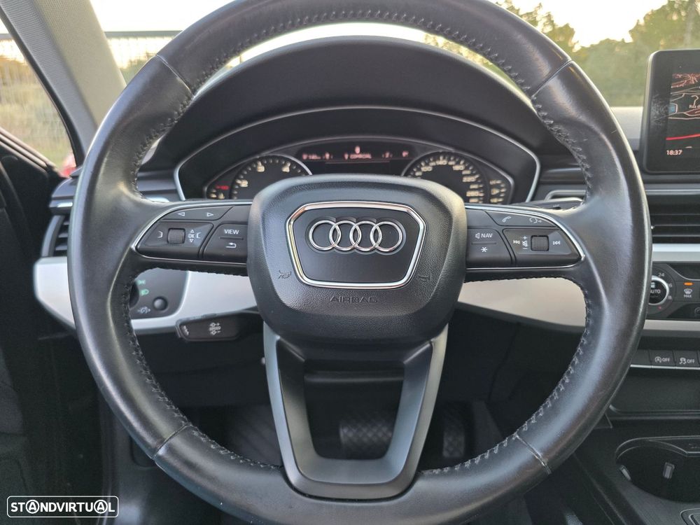 Audi A4 2.0 TDI Advance S tronic - 17