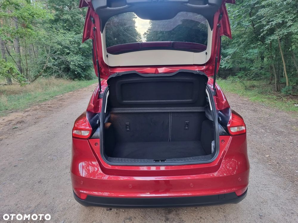 Ford Focus - 33